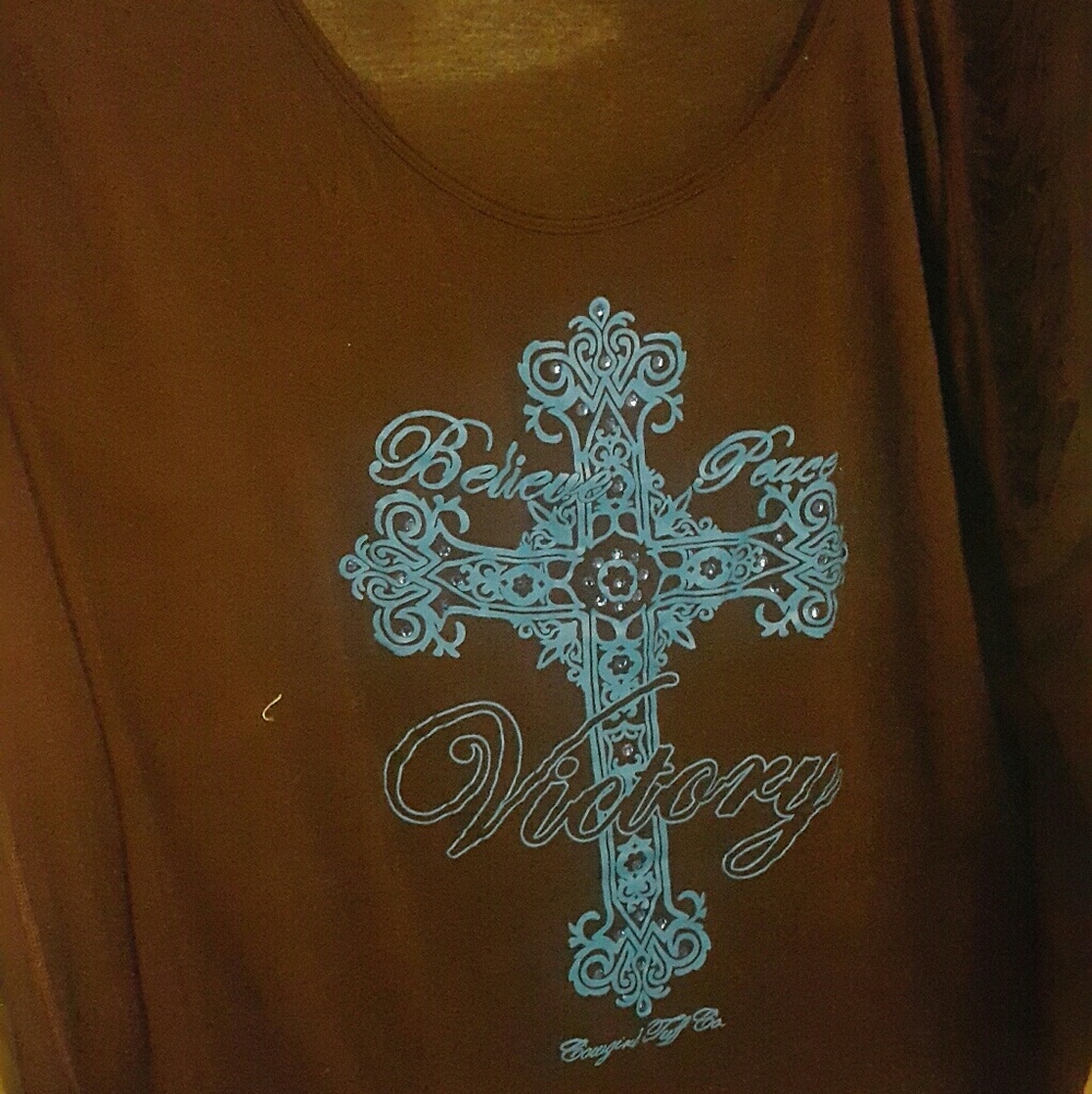 Brown cowgirltuff shirt